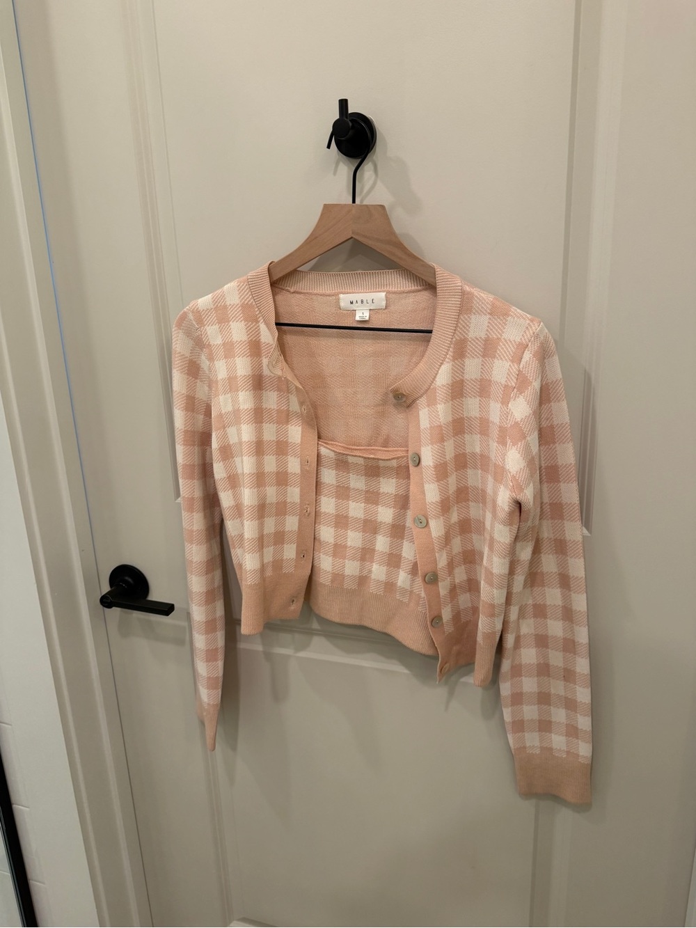 Pink and White Cropped Cardigan Set - Picture 5 of 9